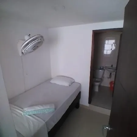Duplex 803 Edificio Marina Del Rey, Laguito *